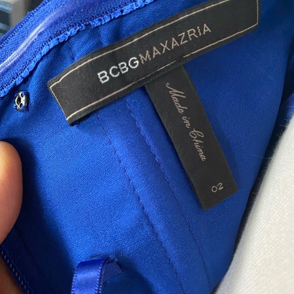 LIKE NEW BCBG crepe blue gown. worn once. No flaws/stains. Dry cleaned. - Picture 2 of 4